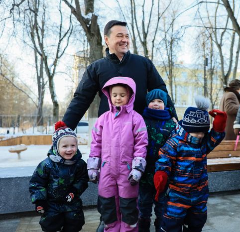 Встреча Губернатора Подмосковья с родителями учащихся СОШ №2