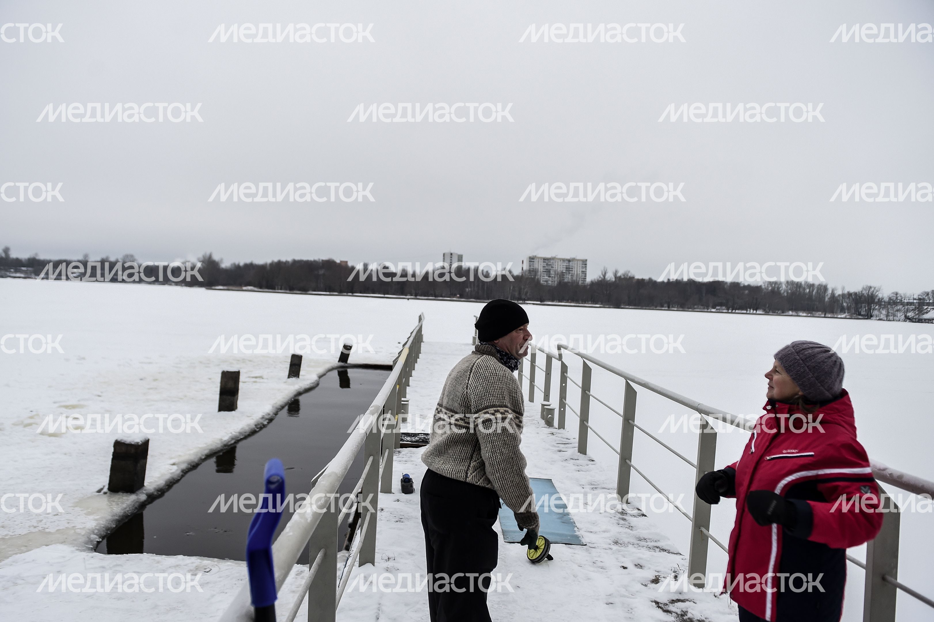 Купание моржей в Долгопрудном