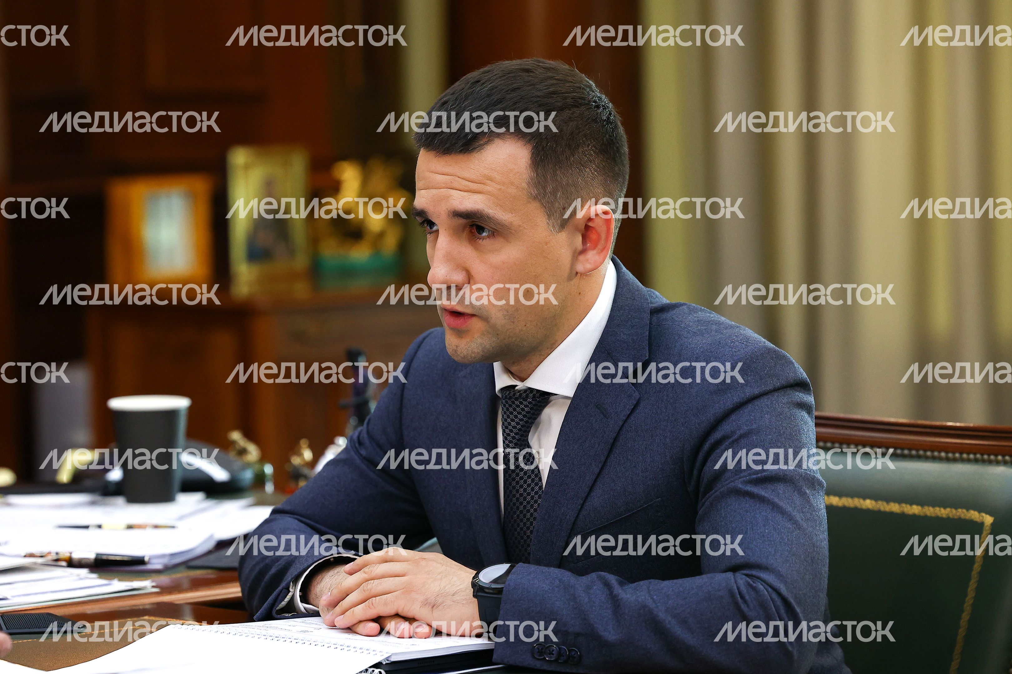 Губернатор обсудил с главой Ленинского округа реализацию президентских проектов