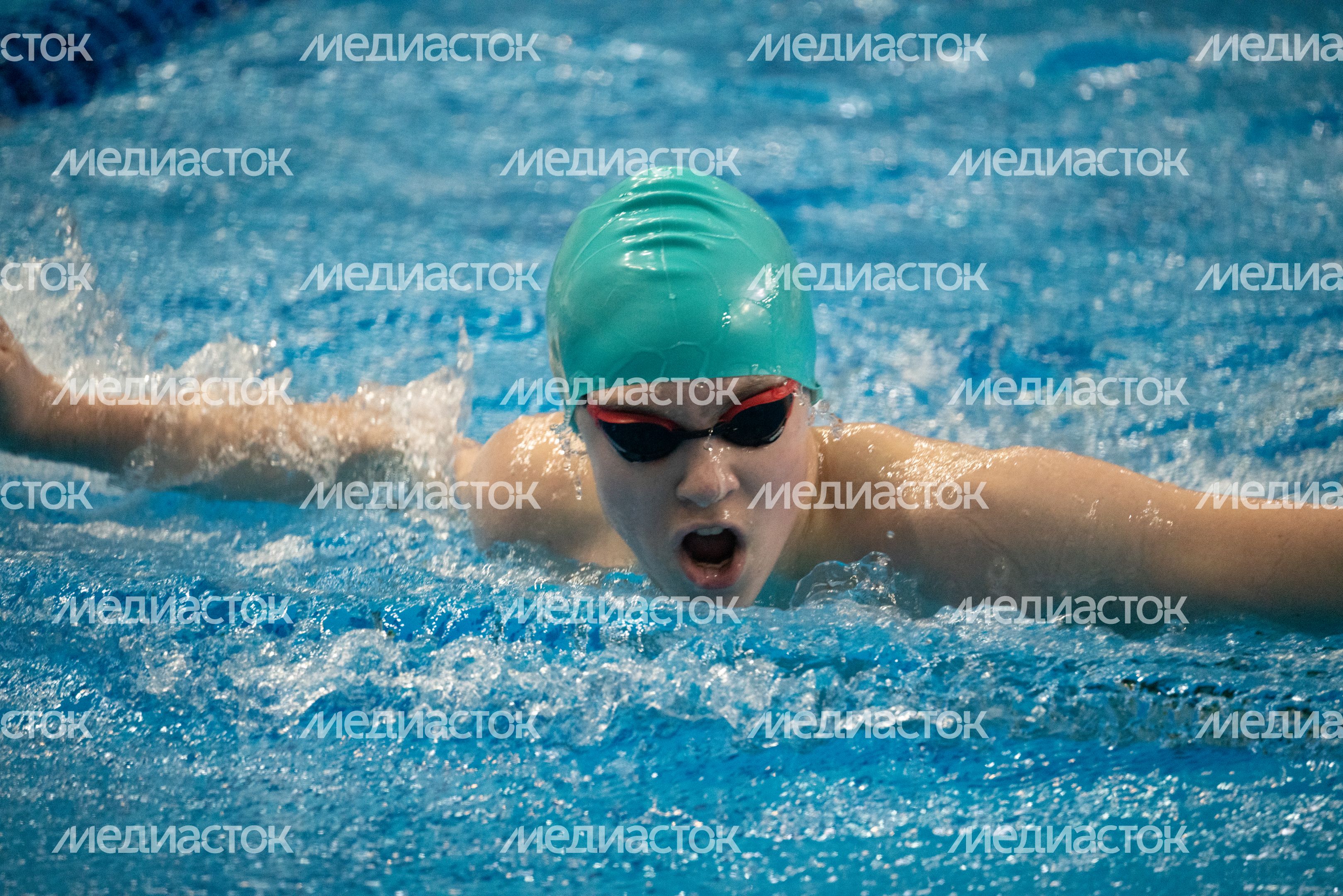 Плавание