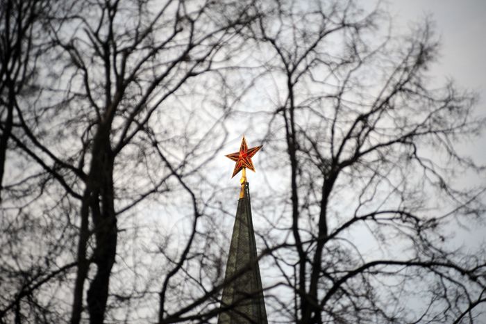 Вид на кремлевскую башню в Москве