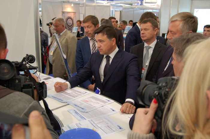 А. Воробьев посетил Международный авиационно-космический салон МАКС-2015 в Жуковском