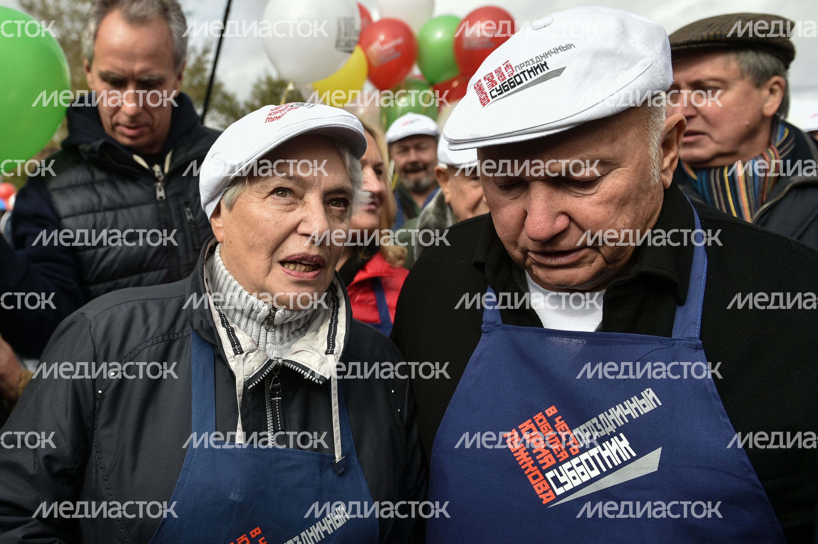 Субботник в честь юбилея бывшего мэра Москвы Юрия Лужкова