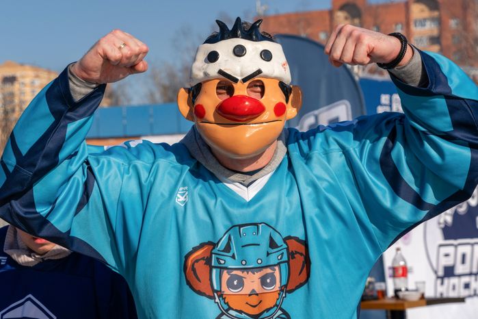 Турнир по уличному хоккею POND HOCKEY в Красногорске