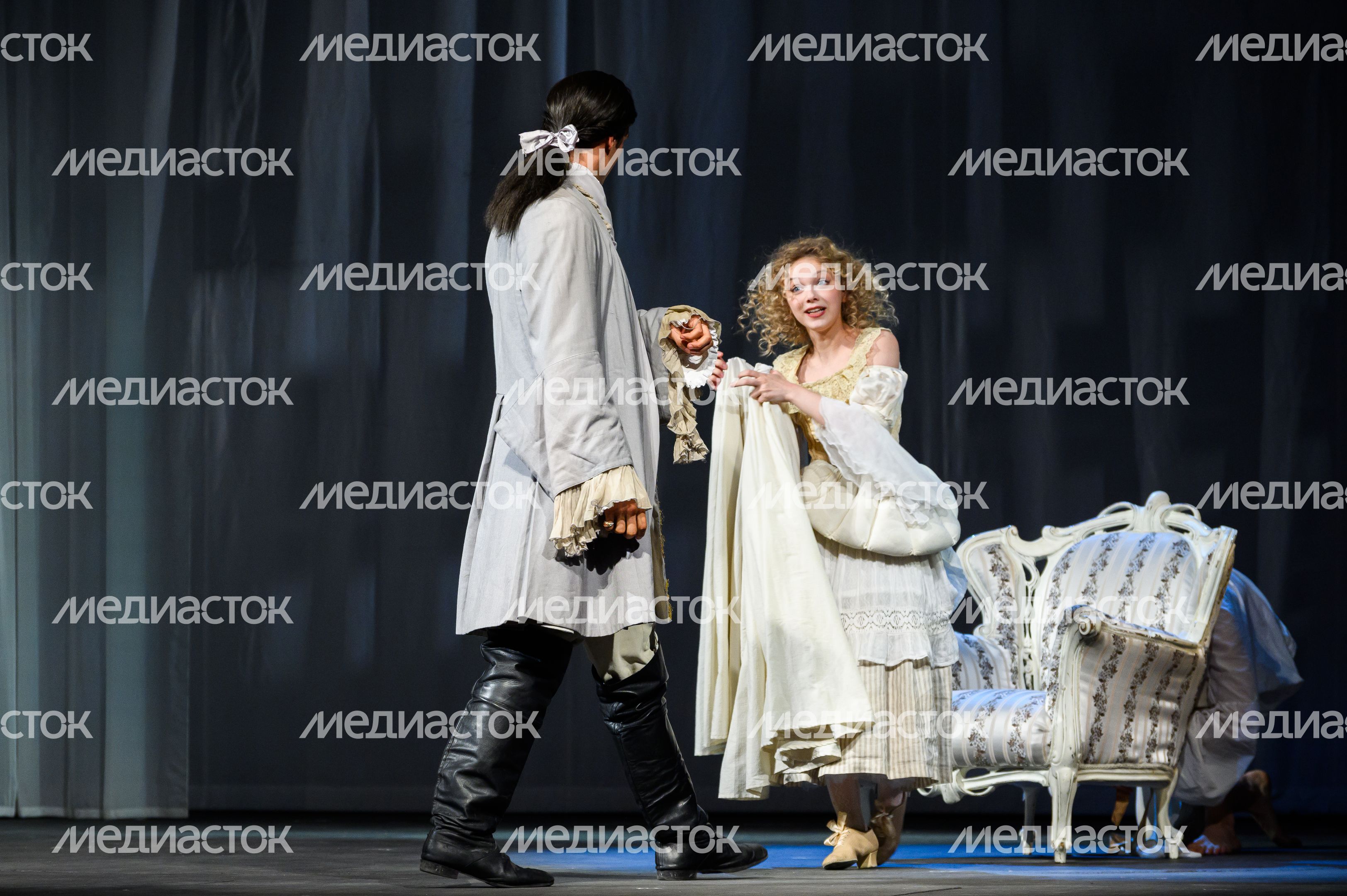 Спектакль "Женитьба Фигаро" открыл театральный фестиваль "Учитель и ученики" в Ногинске