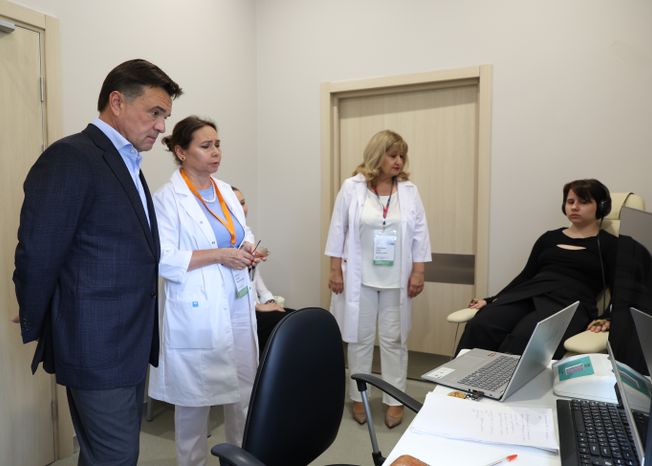 Андрей Воробьев проверил работу новой поликлиники в Ленинском округе