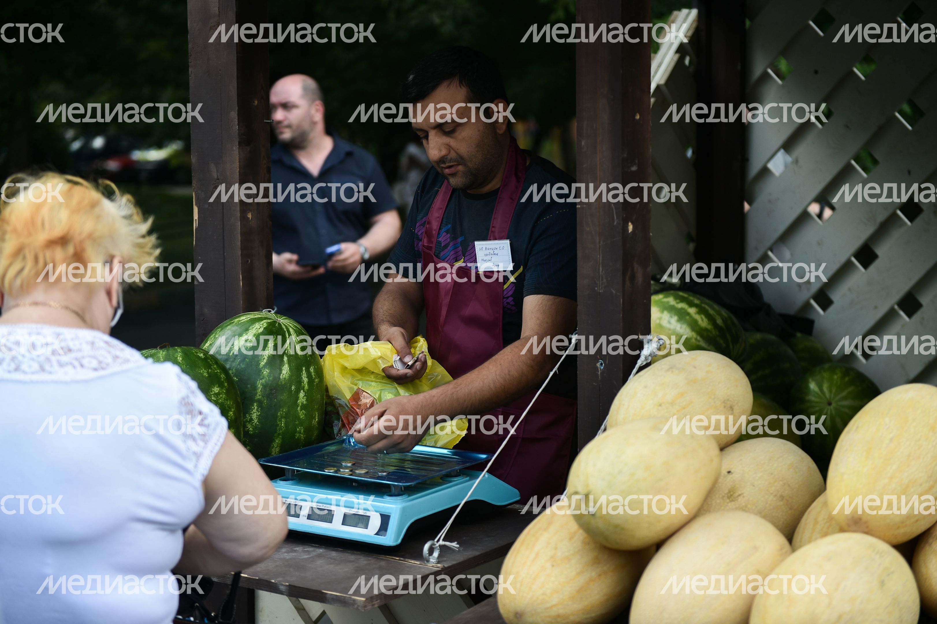 В Москве открыли бахчевой сезон торговли
