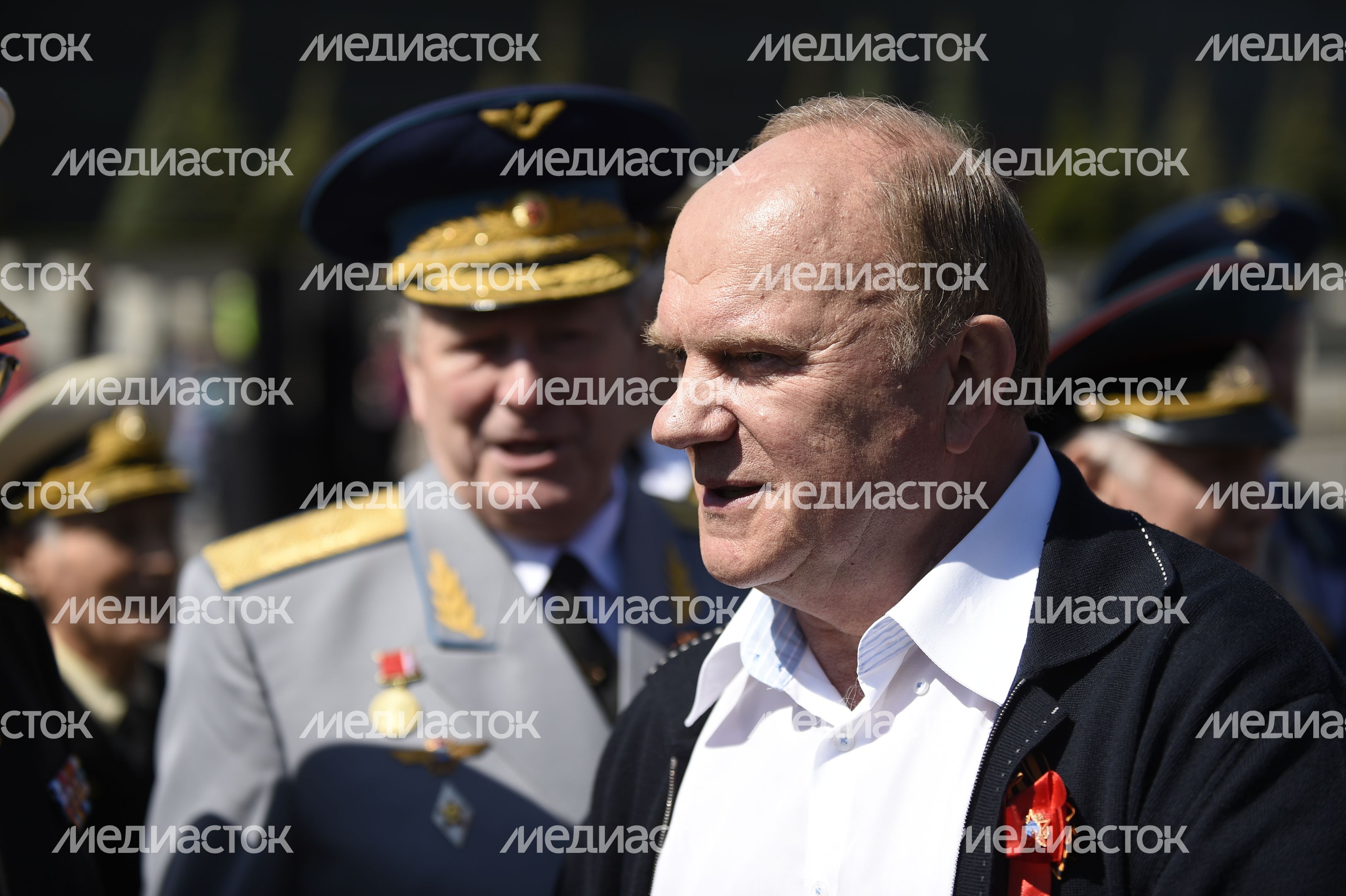 Церемония приема в пионеры на Красной площади в Москве Церемония приема в пионеры на Красной площади в Москве