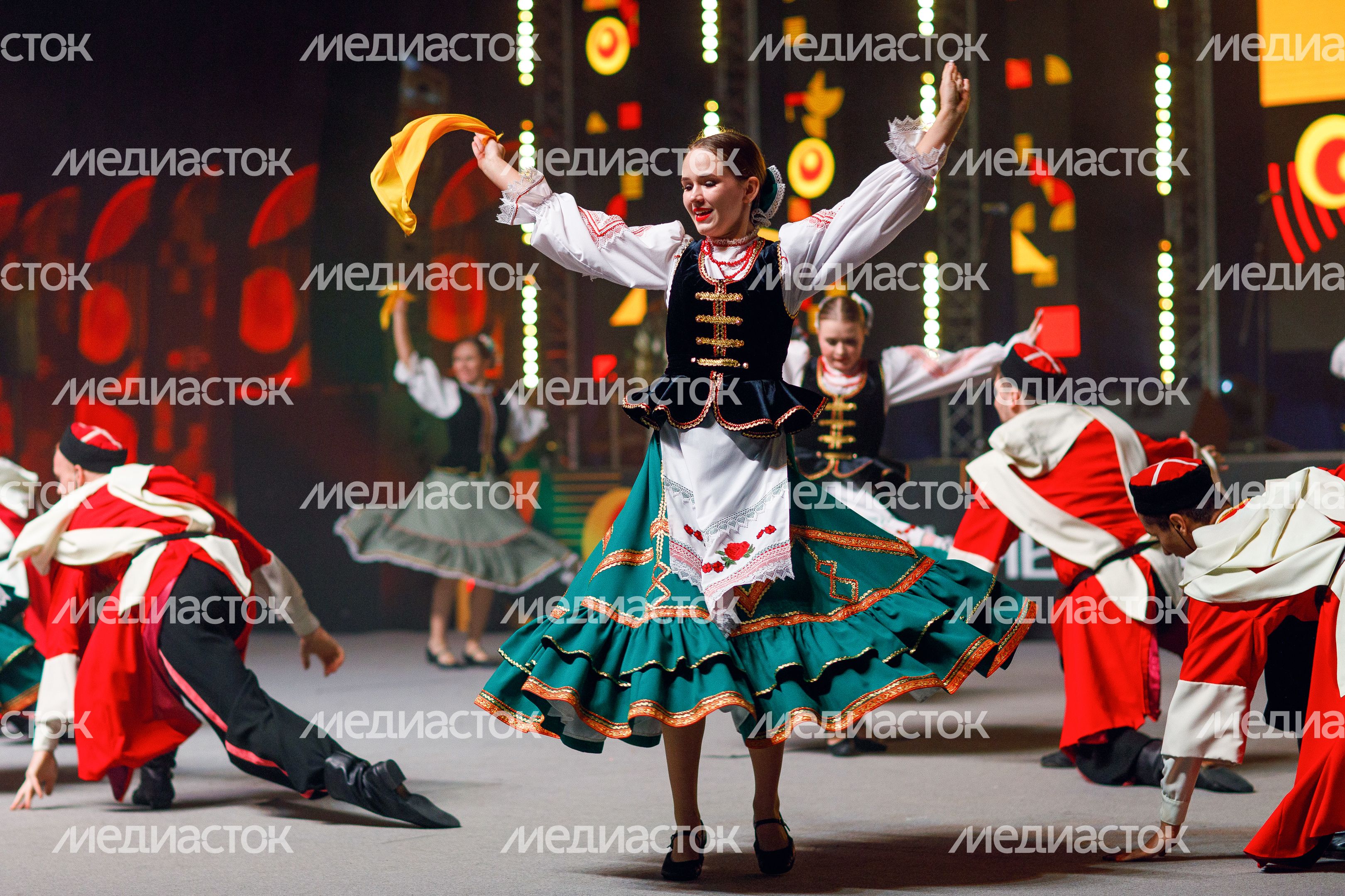 Фестиваль народного творчества «Лучшие. Народные. Наши» в Люберцах Фестиваль народного творчества «Лучшие. Народные. Наши» в Люберцах