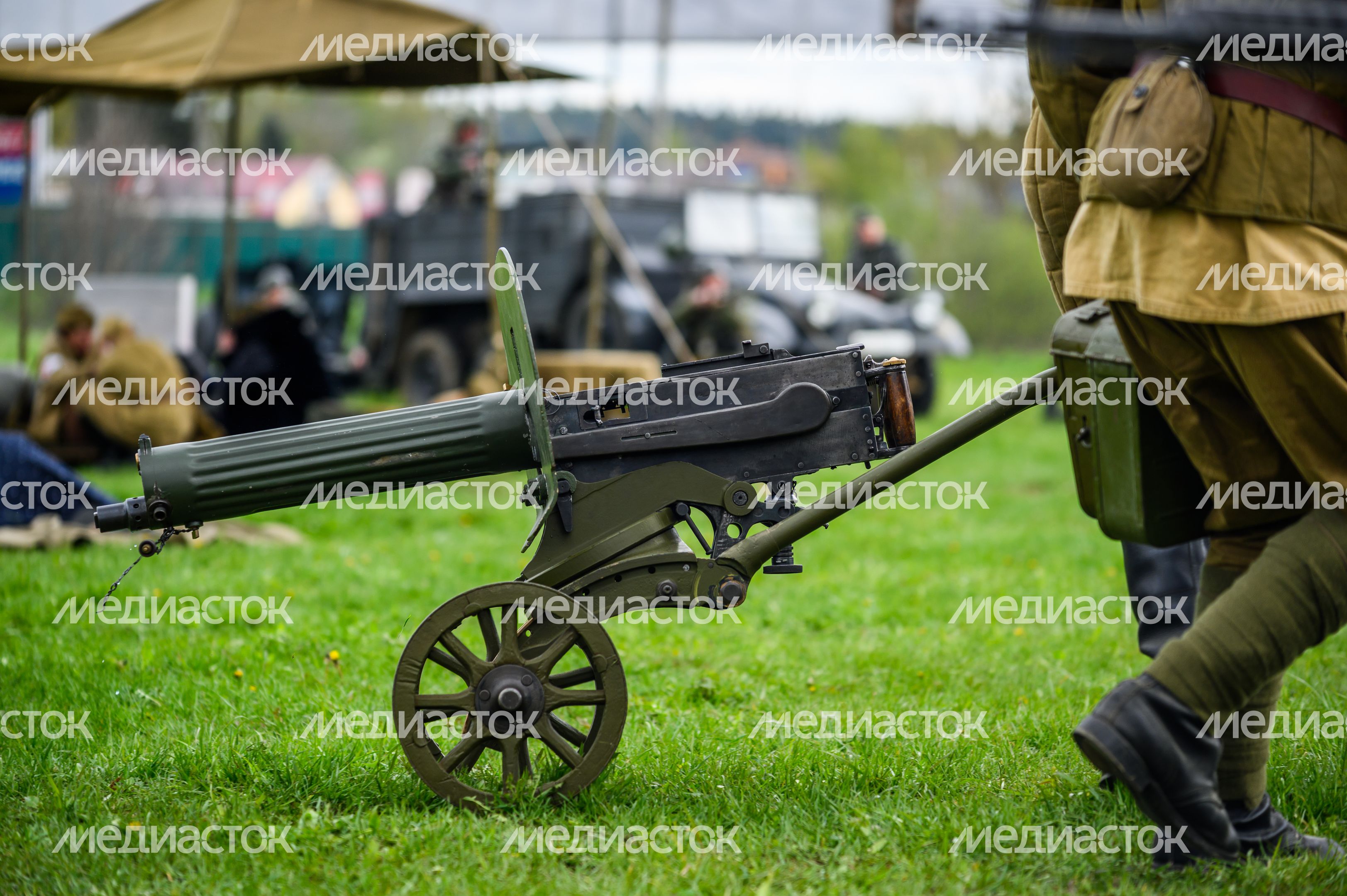 Военно-историческая реконструкция событий мая 1945 года в музее истории танка Т-34 в Мытищах Военно-историческая реконструкция событий мая 1945 года в музее истории танка Т-34 в Мытищах