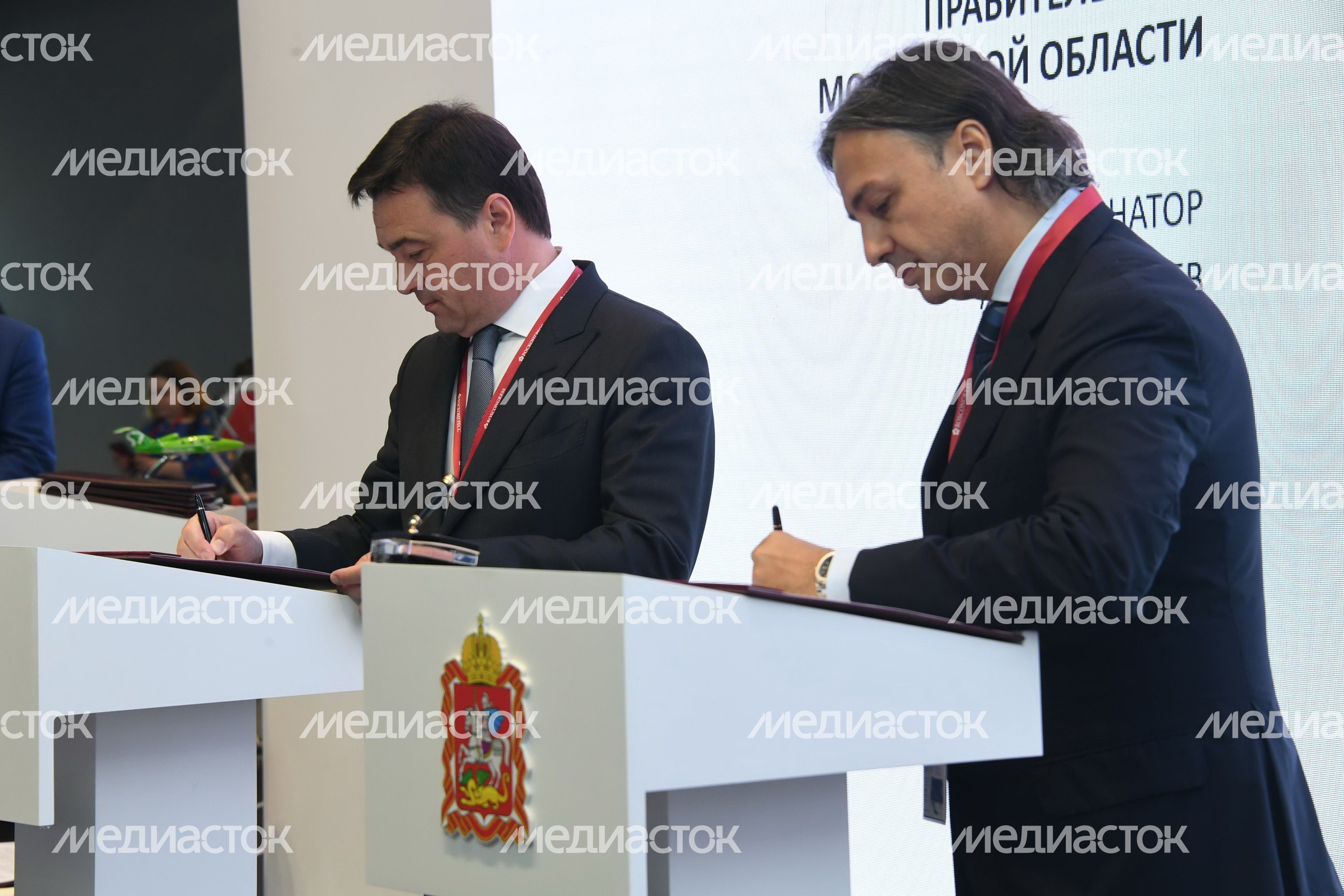 Второй день работы ПМЭФ 2019