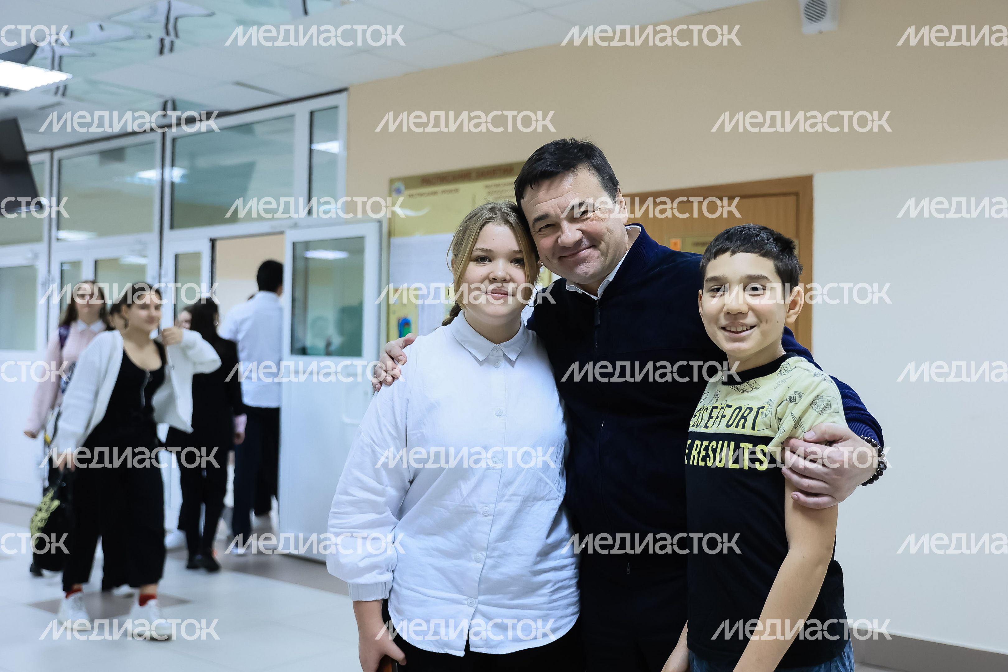 Встреча Губернатора Подмосковья со школьниками из Балашихи, чьи близкие находятся в зоне СВО