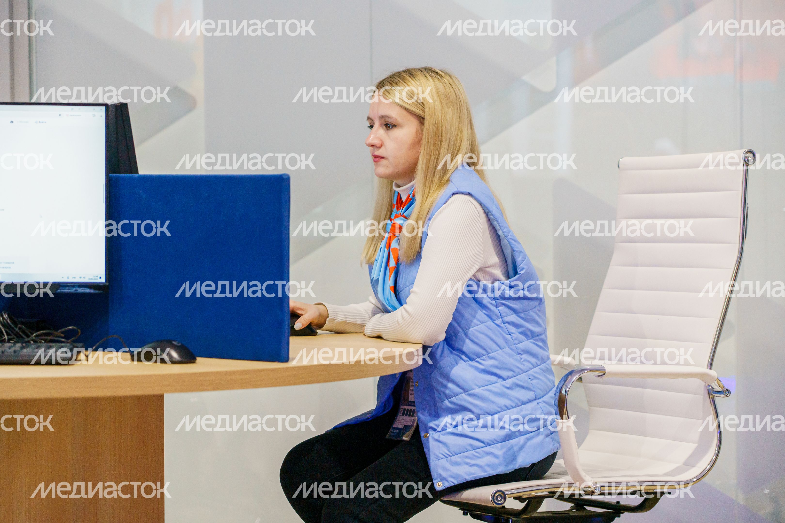 Фестиваль профессий на выставке "Россия". Стенд «Ученые будущего» Фестиваль профессий на выставке "Россия". Стенд «Ученые будущего»