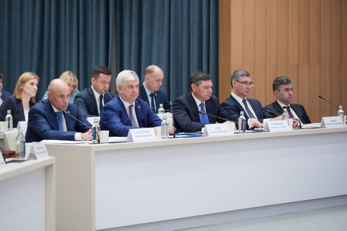 Заседание Совета при полномочном представителе президента РФ в ЦФО в Подмосковье