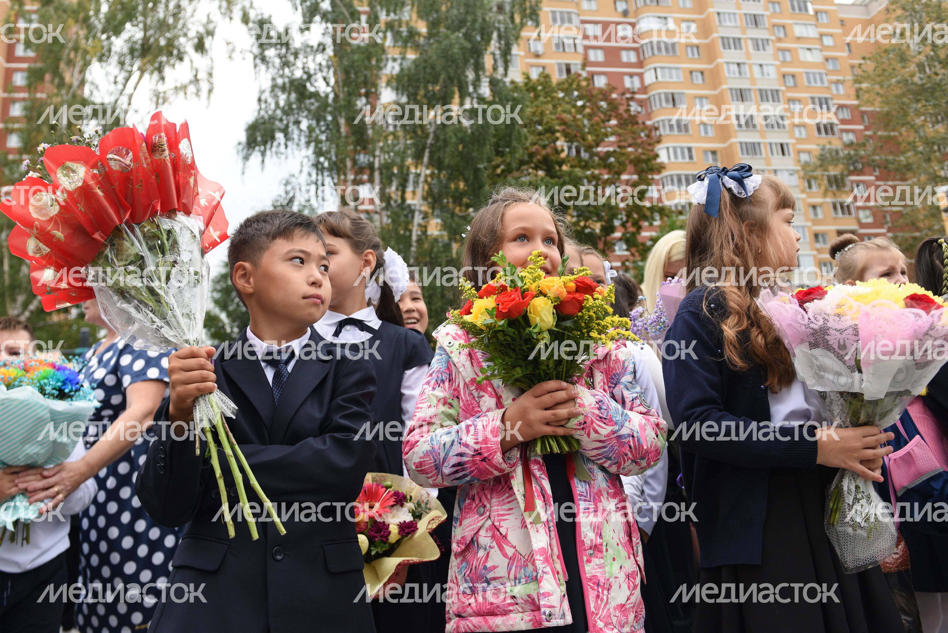 День знаний в общеобразовательной школе № 8 в городском округе Балашиха