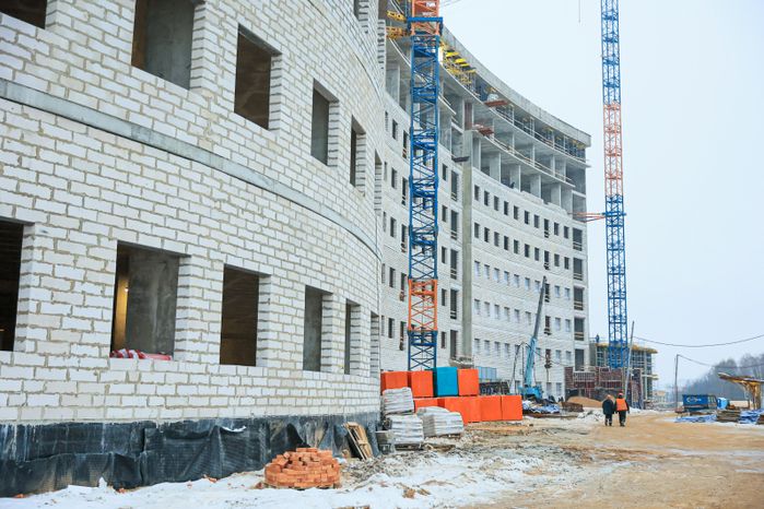 Посещение Губернатором Подмосковья стройплощадки Детской областной больницы в Красногорске