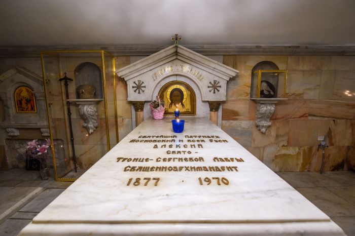 Солнечная Свято-Троицкая Сергиева лавра