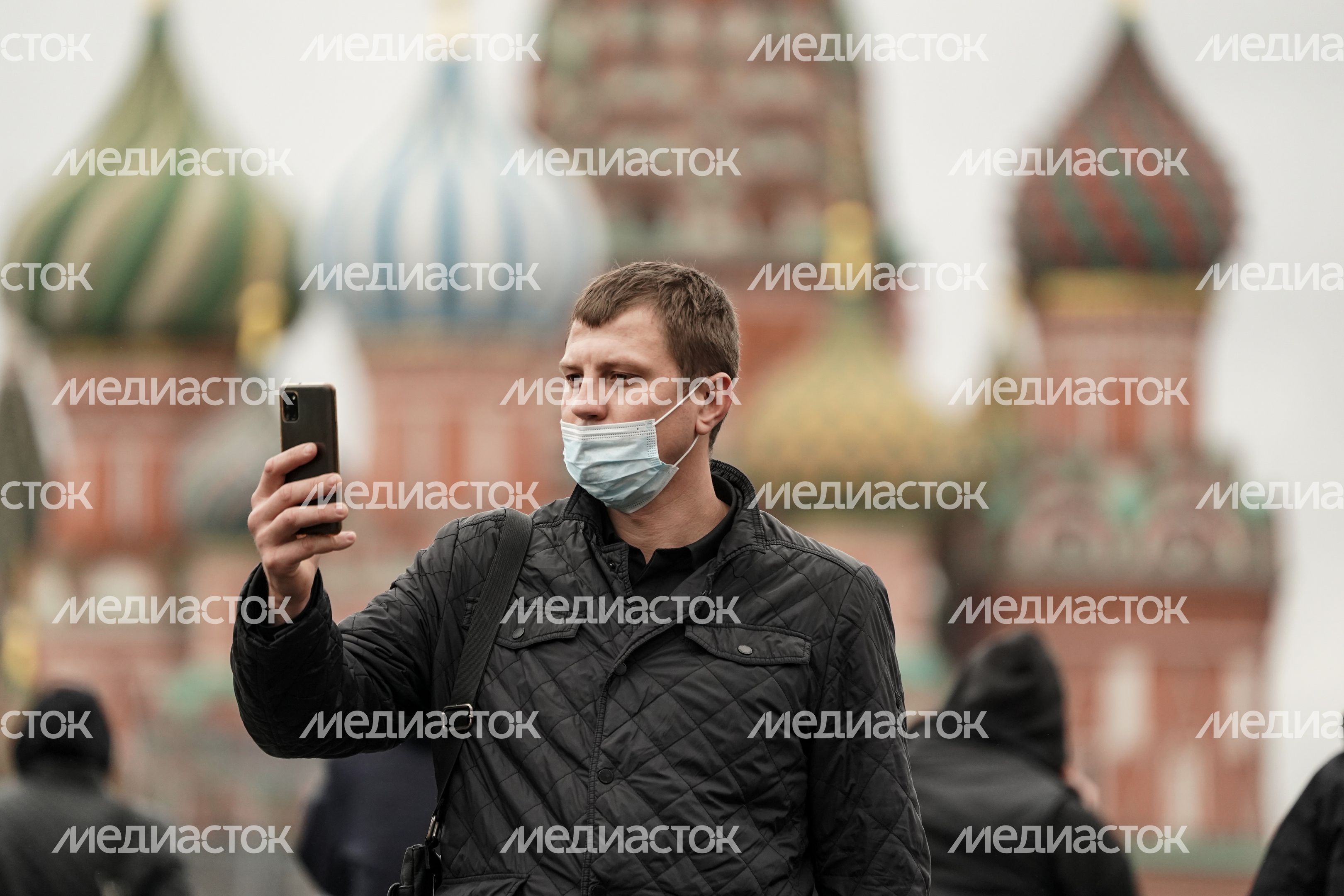 Повседневная жизнь в Москве в период введения ограничительных мер в связи с ухудшением ситуации с коронавирусом Повседневная жизнь в Москве в период введения ограничительных мер в связи с ухудшением ситуации с коронавирусом