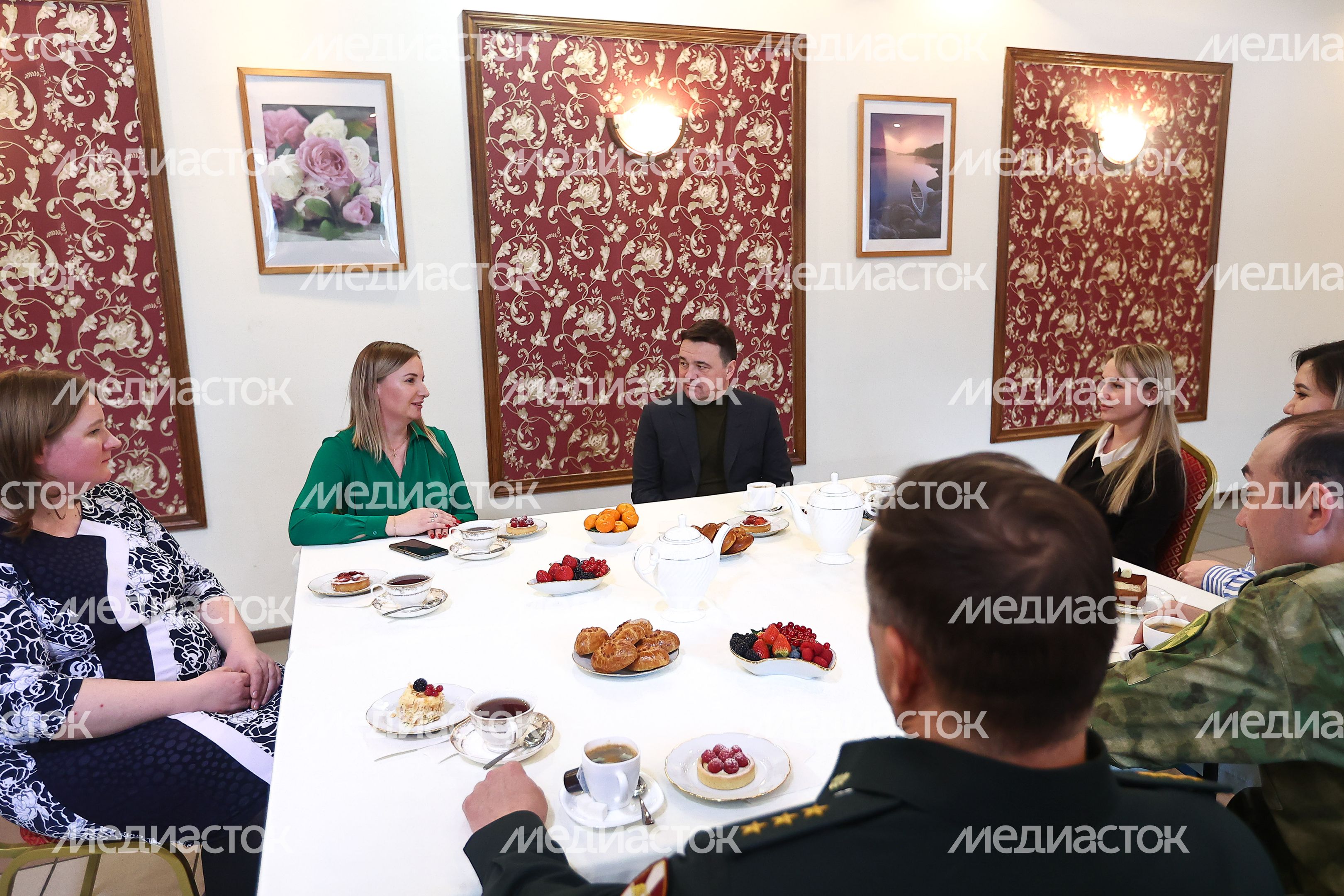 Встреча Губернатора Подмосковья с женами участников СВО