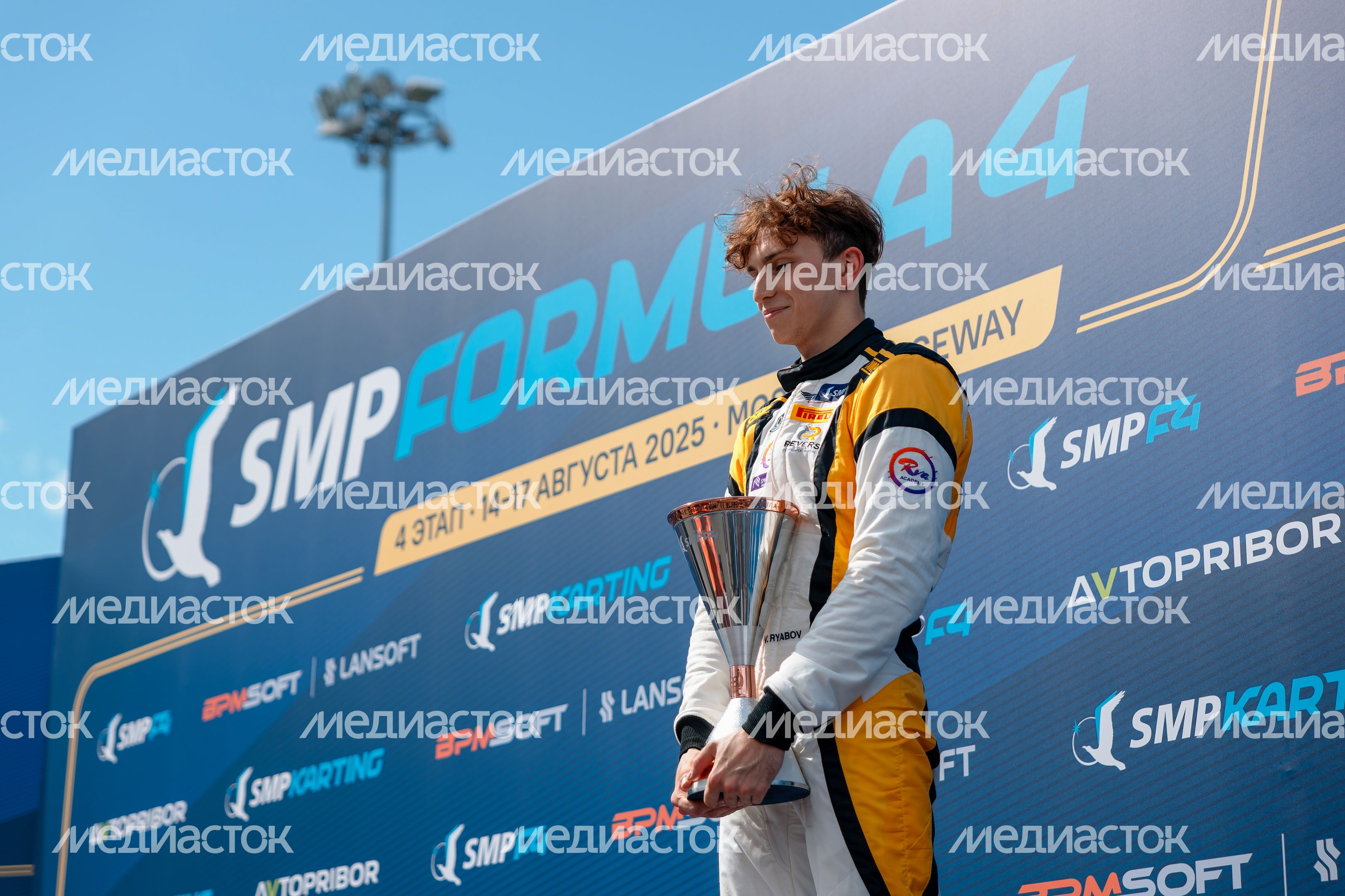 VI этап российской серии кольцевых гонок на автодроме Moscow Raceway