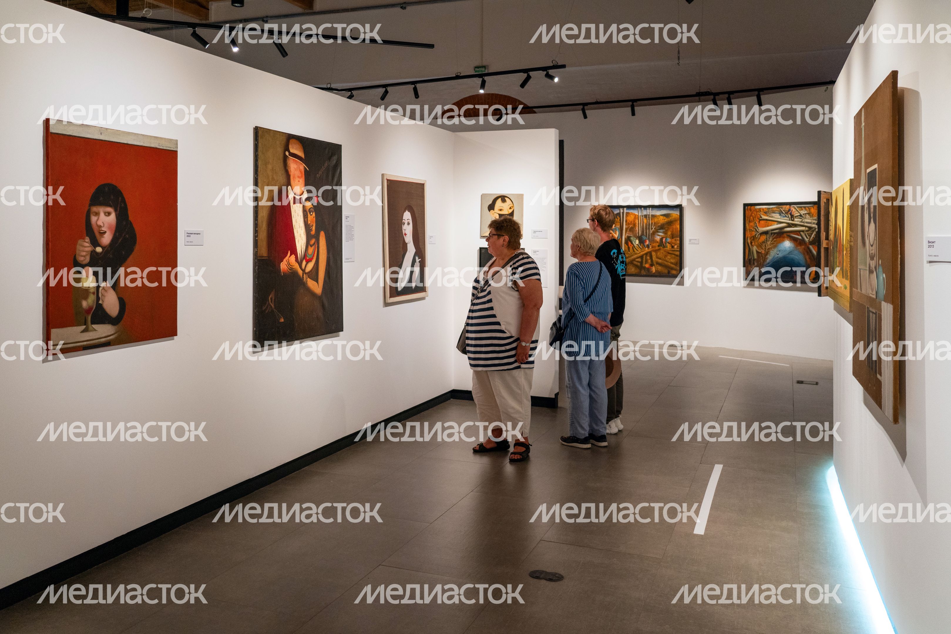 Выставка знаковых работ Ивана Лубенникова «Лето жизни» в Звенигородском манеже Одинцовского округа Выставка знаковых работ Ивана Лубенникова «Лето жизни» в Звенигородском манеже Одинцовского округа
