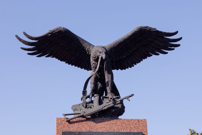 Памятник героям необъявленных воин