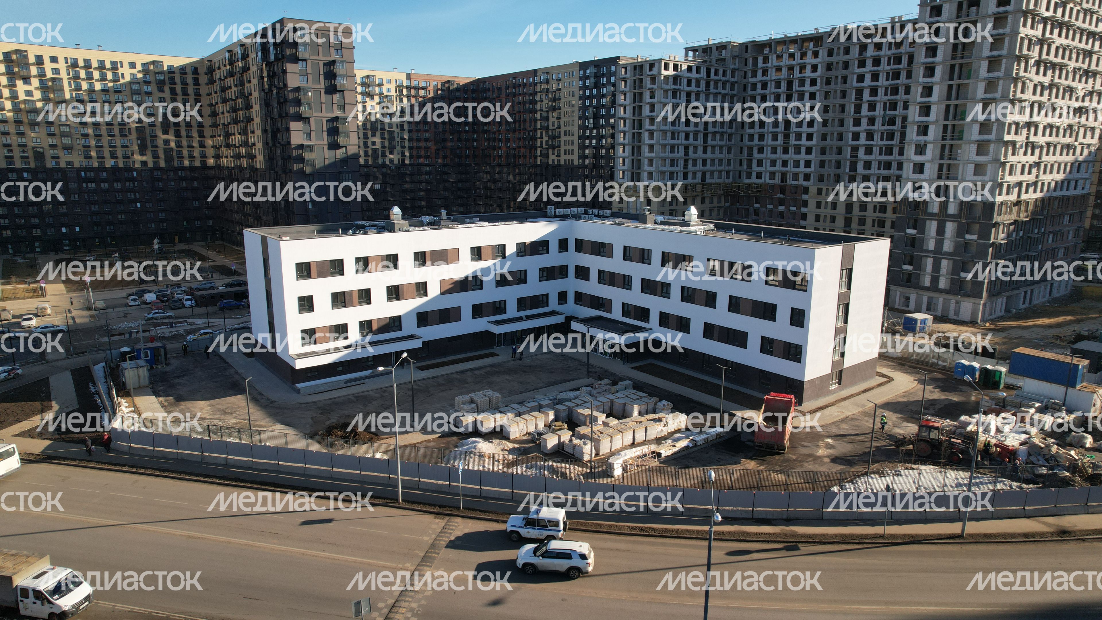 Строительство поликлиники на 540 посещений в смену в ЖК "Томилино парк" Строительство поликлиники на 540 посещений в смену в ЖК "Томилино парк"