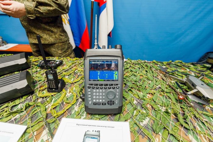 Выставка военной техники войск радиоэлектронной борьбы в Парка "Патриот"
