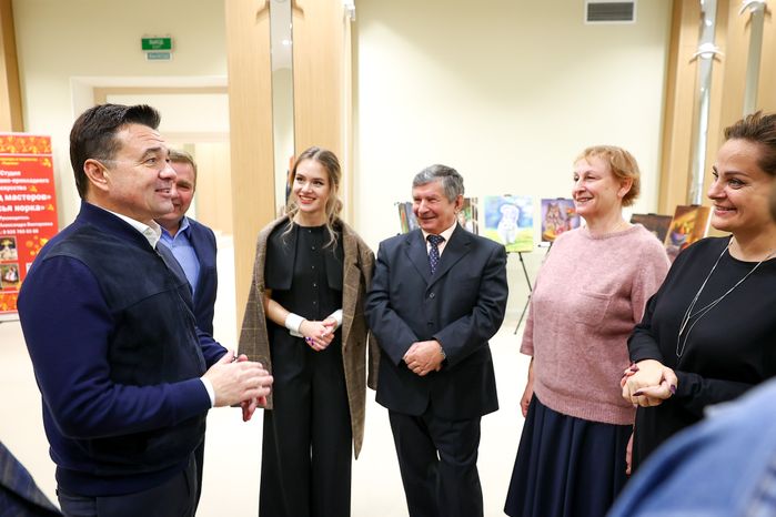 Проверка хода капремонта Центра культуры и творчества «Родники» в Волоколамске Губернатором Подмосковья