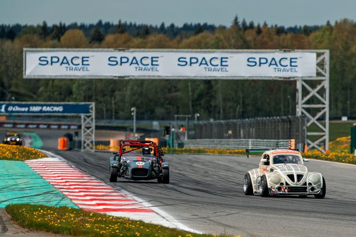 Гоночный уик-енд в Волоколамском округе на трассе Moscow Raceway