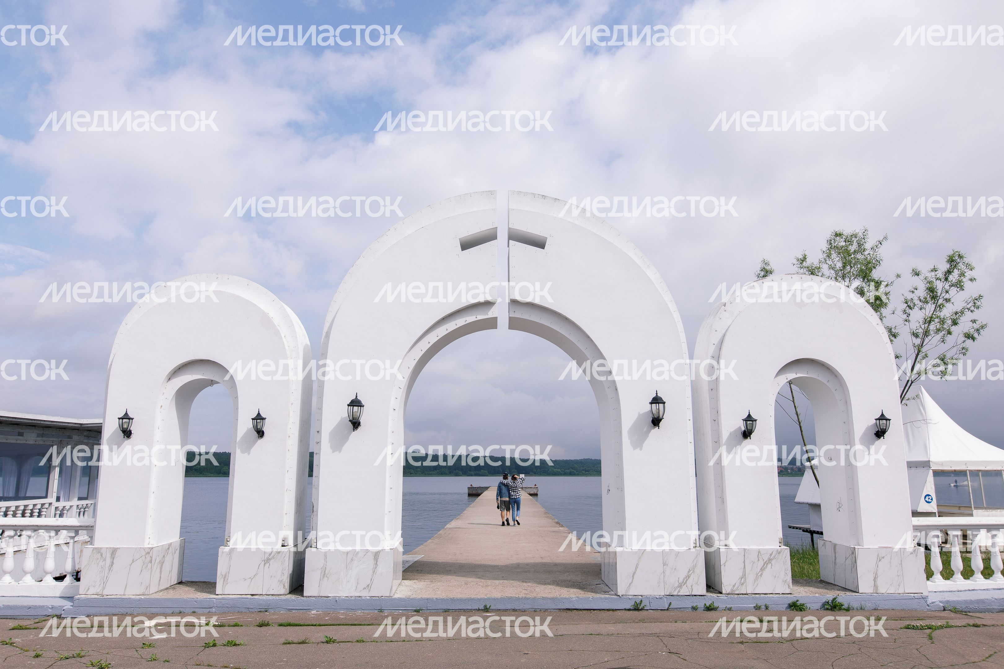 Пляж в селе Троицкое