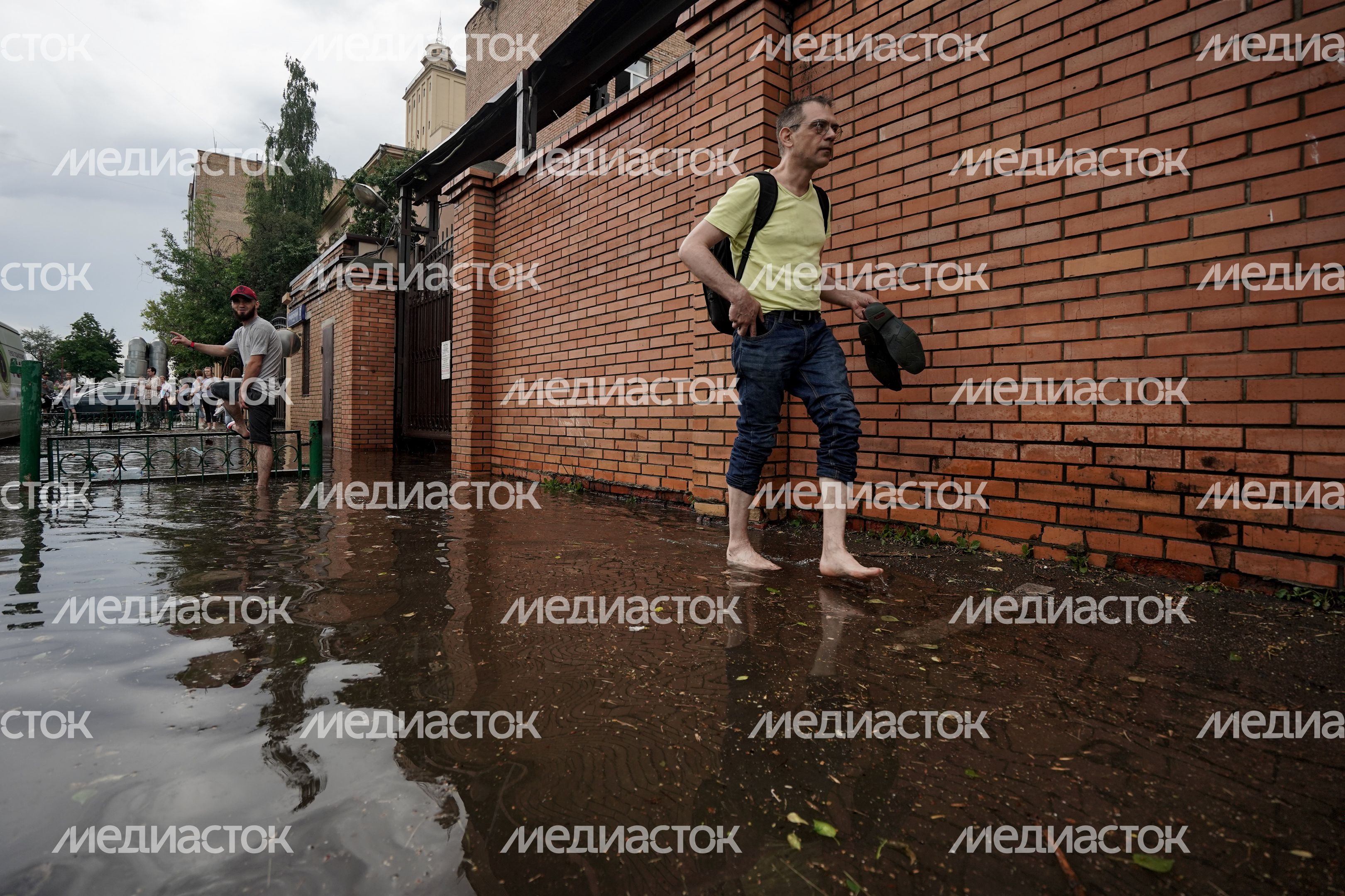 Последствия ливня в Москве Последствия ливня в Москве