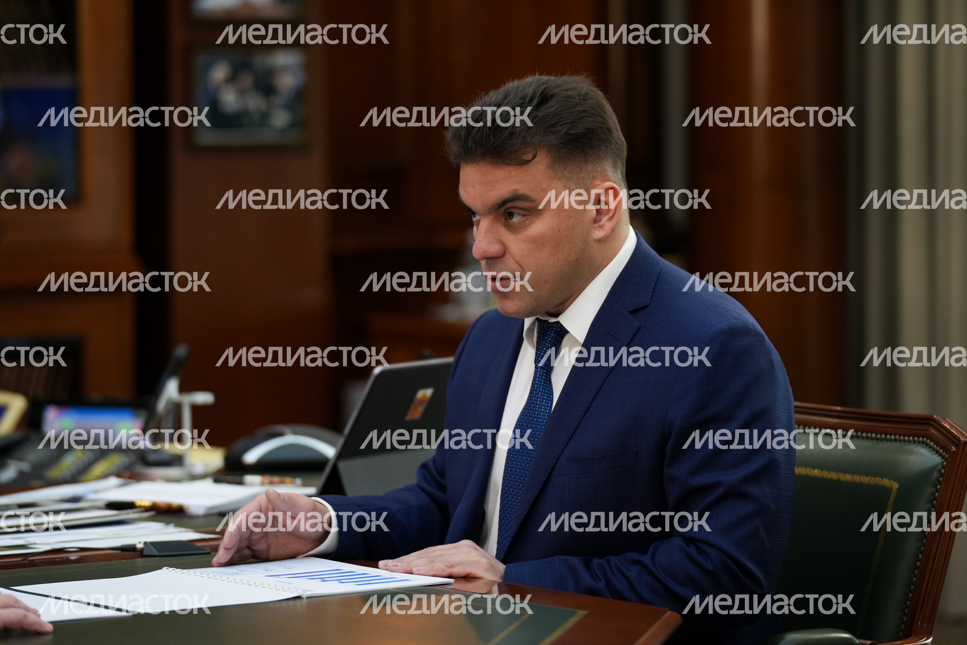 Андрей Воробьев провел встречу с главой Можайского м.о. Денисом Мордвинцевым Андрей Воробьев провел встречу с главой Можайского м.о. Денисом Мордвинцевым