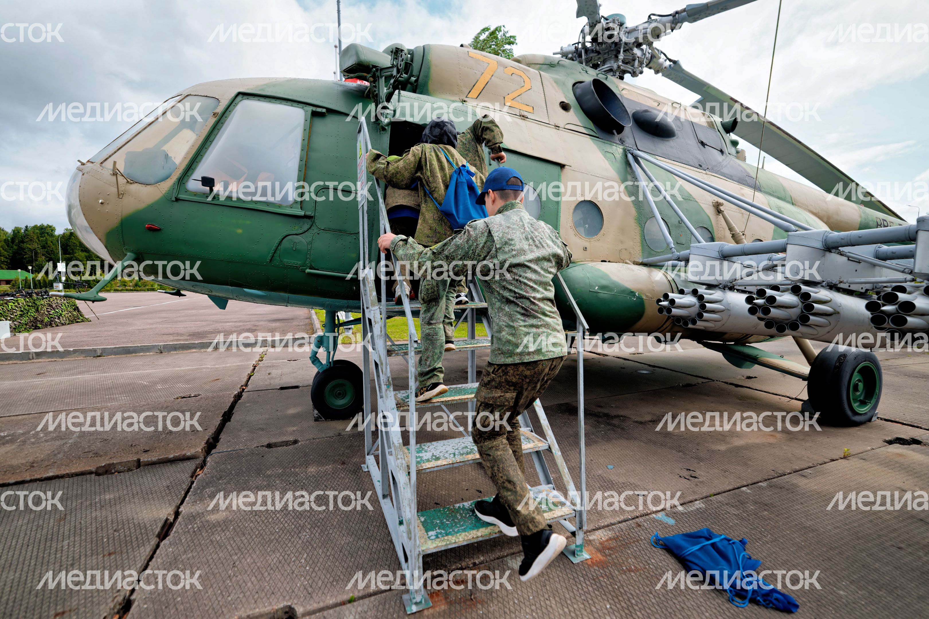 Военно-спортивная игра «Юнавиа» для молодежи в Центре военно-тактических игр парка «Патриот» Одинцовского округа