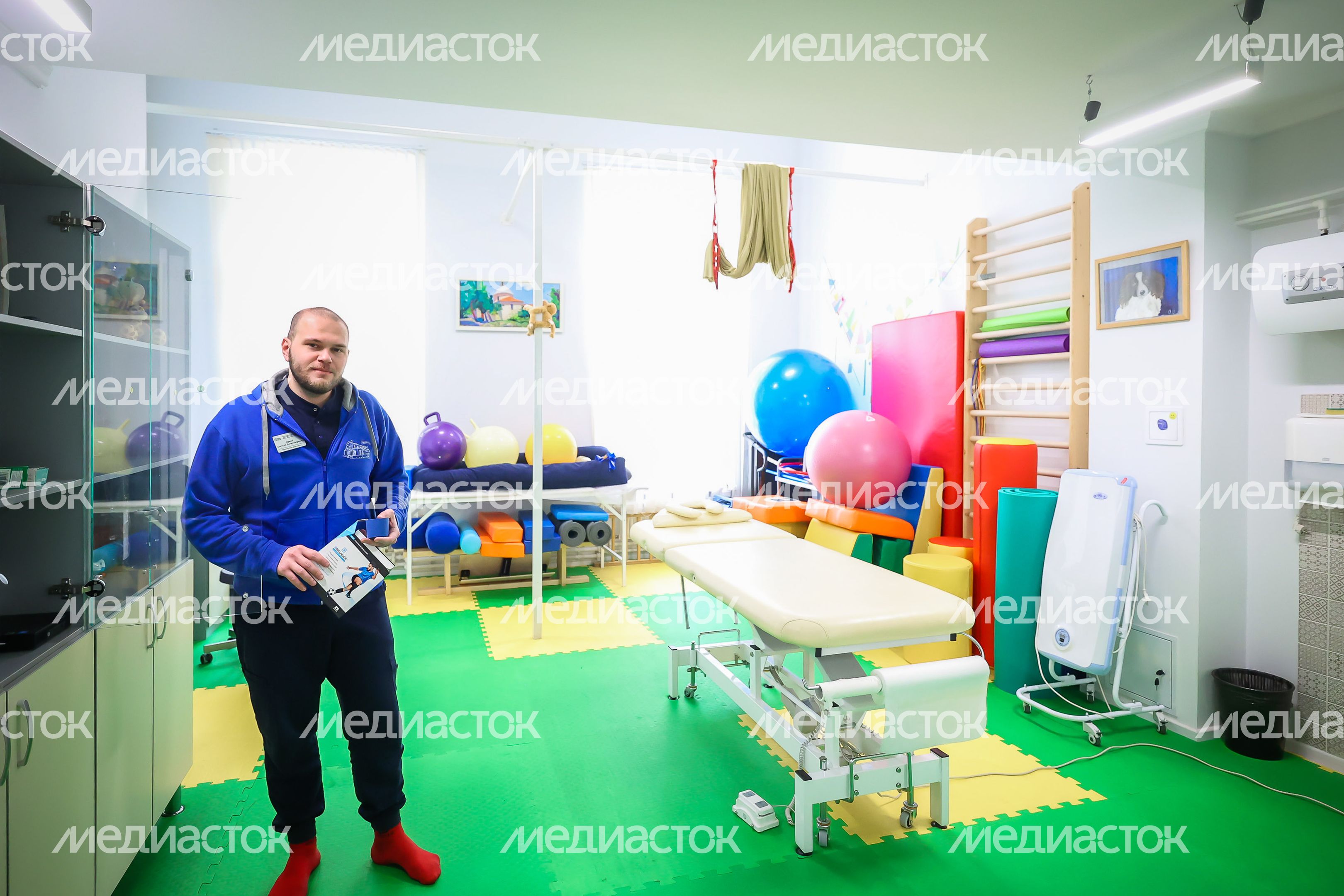 Губернатор и протоиерей Александр Ткаченко навестили юных пациентов Московского областного хосписа