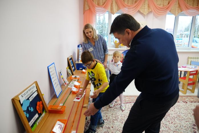 Посещение интерната для обучения слепоглухих детей и молодых инвалидов в Сергиево-Посадском округе Губернатором Подмосковья
