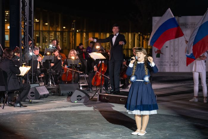 Певица Мария Тихонова на церемонии закрытия форума «Территория смыслов» в Солнечногорске