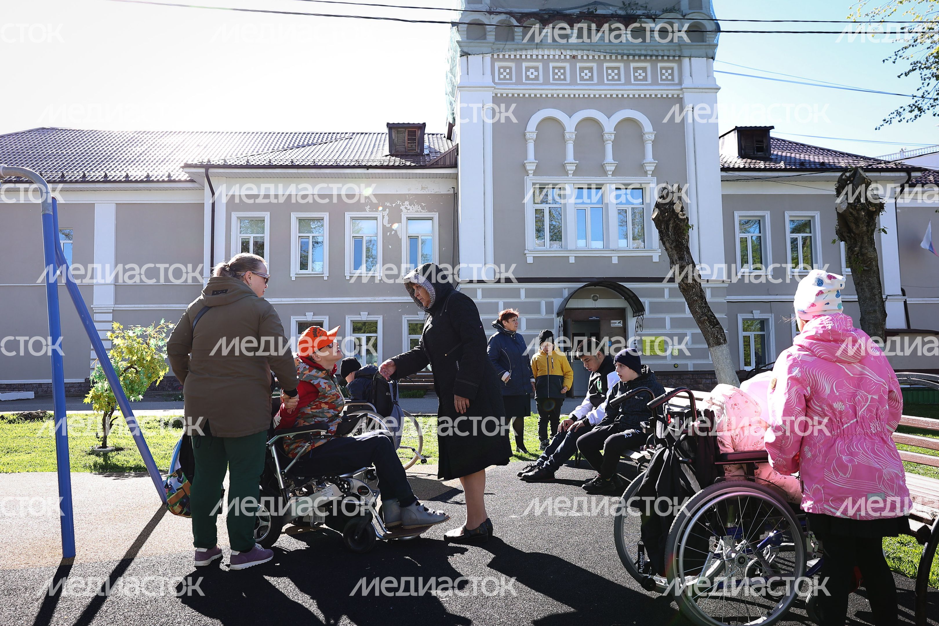 Губернатор навестил ребят, воспитывающихся в Семейном центре «Дмитровский»