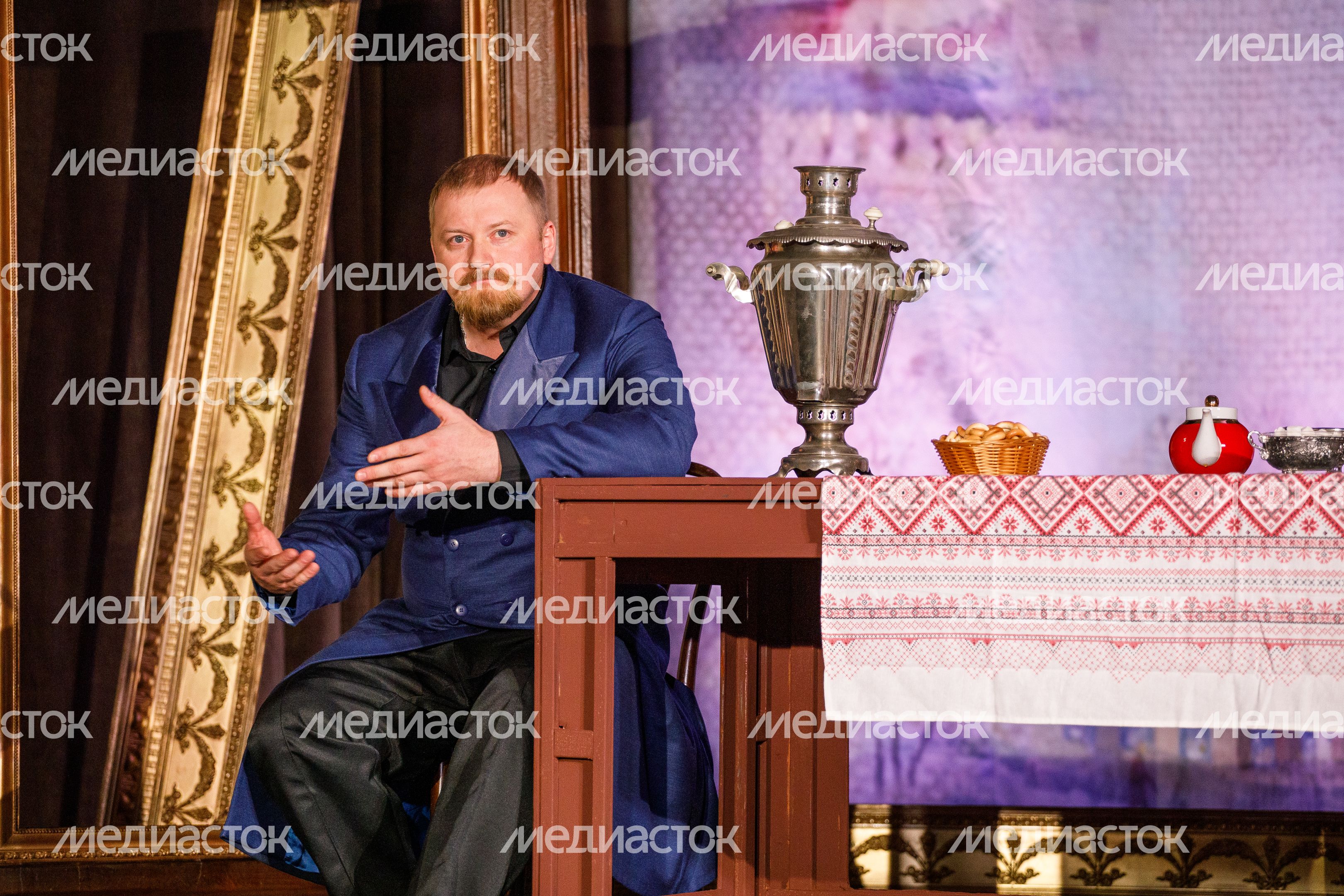 Москва. МГТ «Семейная картина»