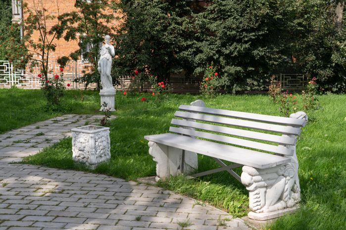 Сквер «Вернисаж» в Лотошино
