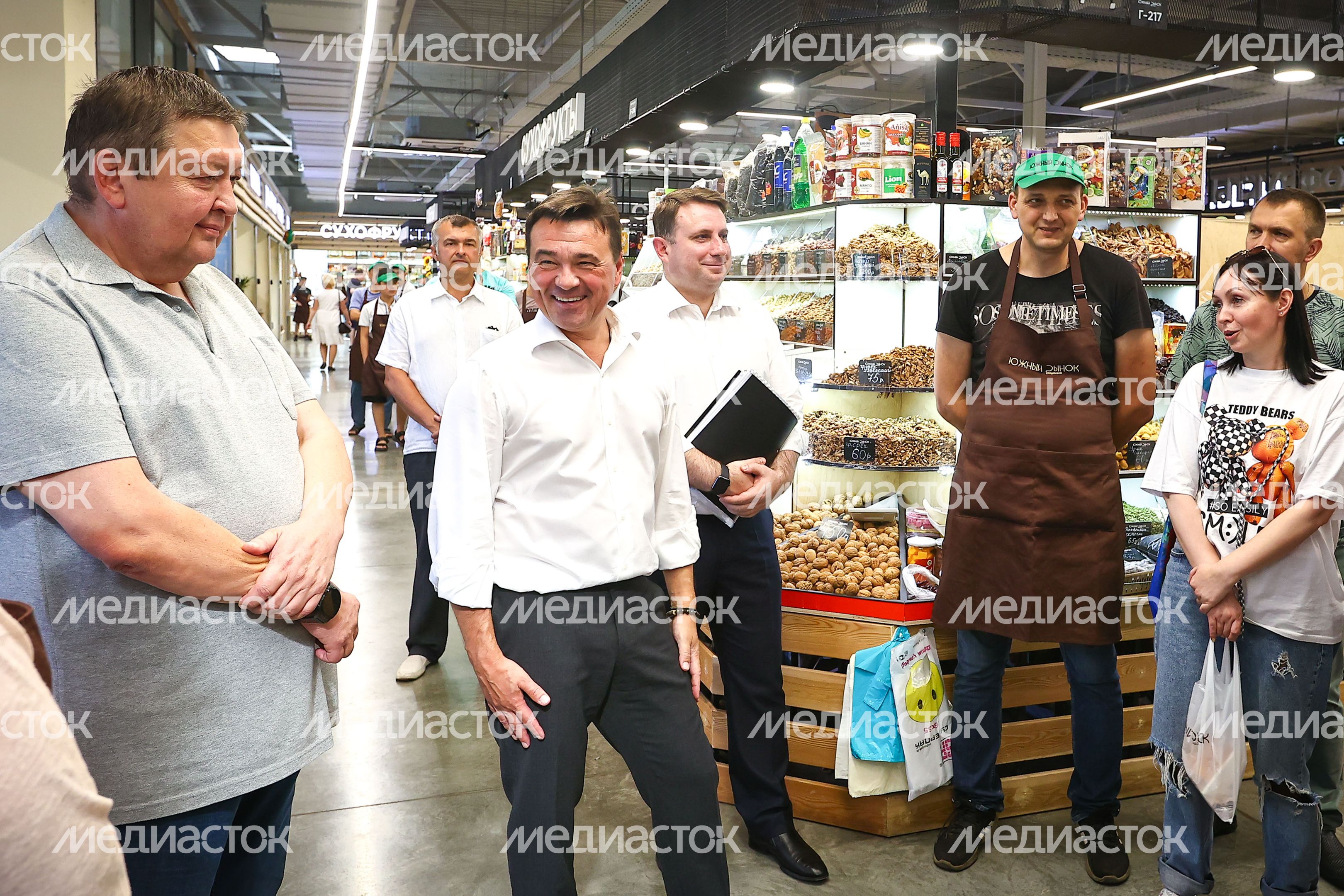 Проверка работы Южного рынка в микрорайоне Кузнечики города Подольск Губернатором Подмосковья