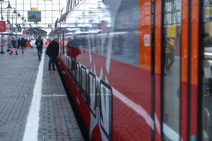 Запуск двухэтажного «Аэроэкспресса» с Киевского вокзала в Москве