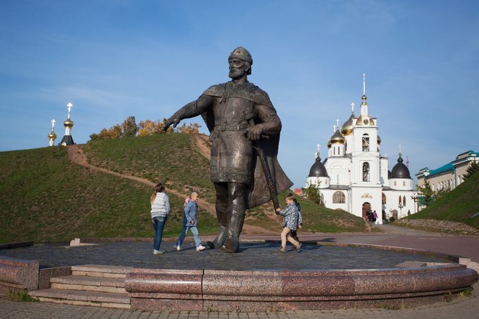 Памятник Юрию Долгорукому в Дмитрове
