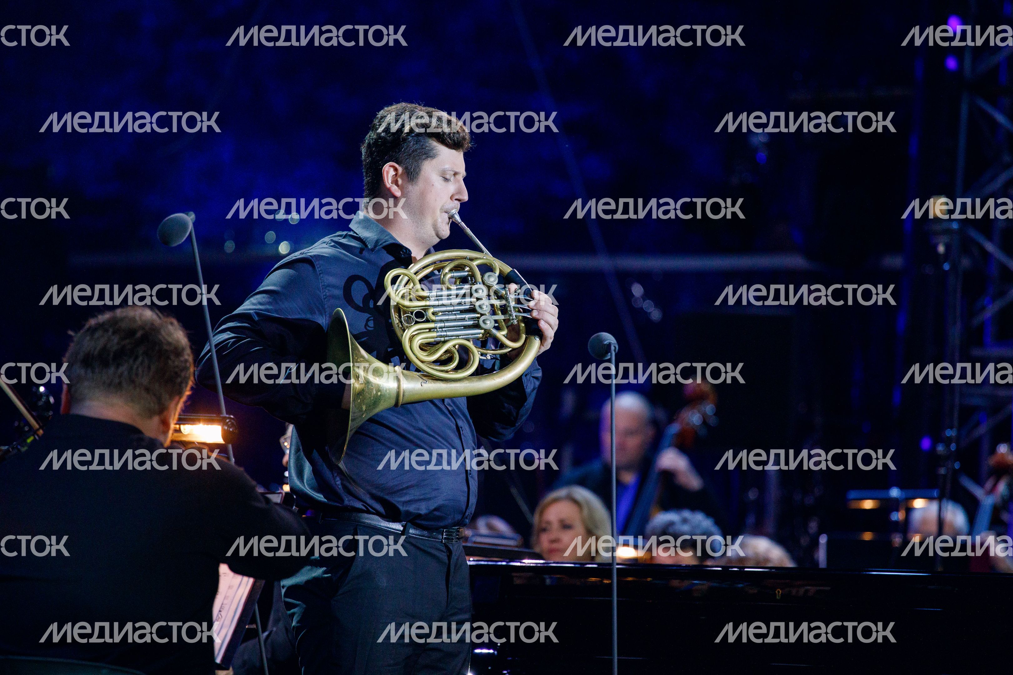 Гала-концерт «Ночь Чайковского» в Усадьбе Демьяново в Клину Гала-концерт «Ночь Чайковского» в Усадьбе Демьяново в Клину