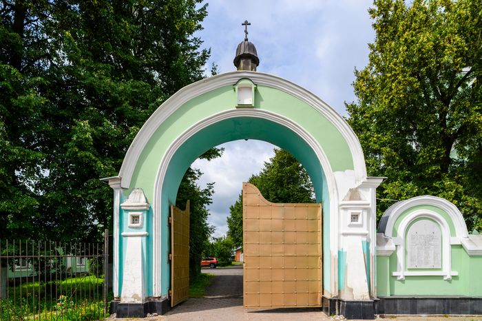 Церковь Троицы Живоначальной в Старой Купавне Богородского округа