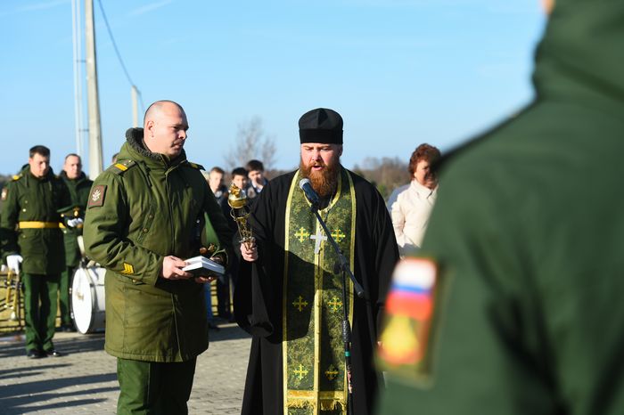 Открытие после реставрации воинского мемориала в деревне Ельня в Подмосковье