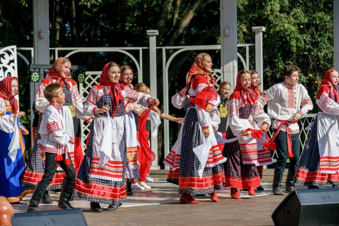 Фестиваль туризма и творчества "Красное сельцо" в Воскресенске