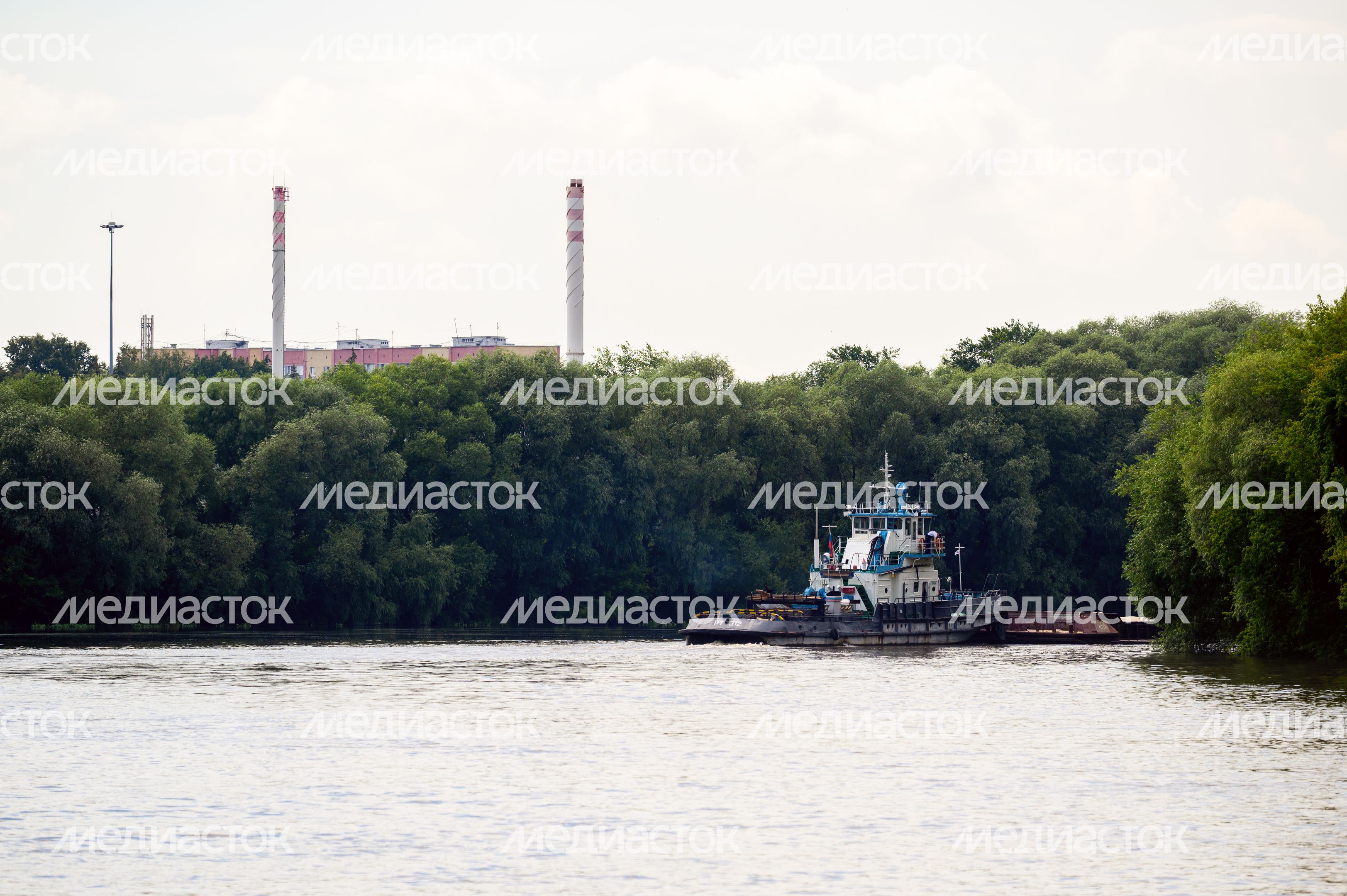 Речной буксир на Москве-реке в Коломне