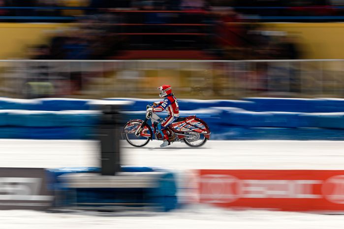 Чемпионат России по мотогонкам на льду в Красногорске