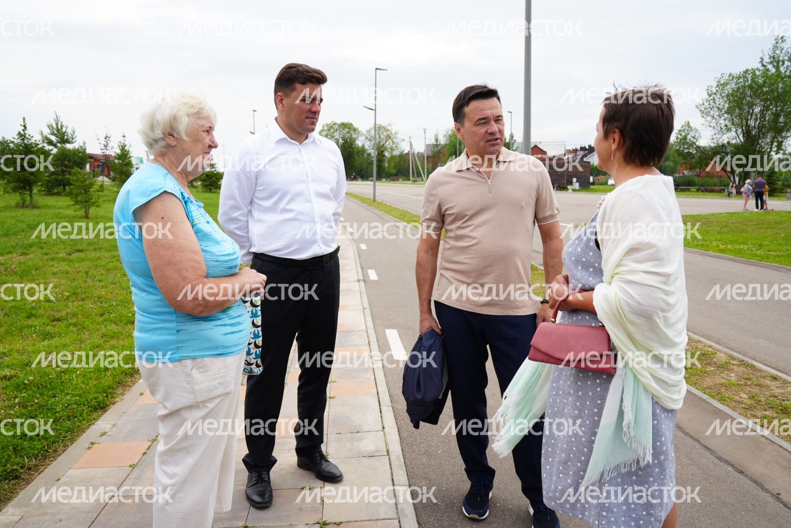 Встреча Губернатора Подмосковья с посетителями парка «Ривьера» в Можайске